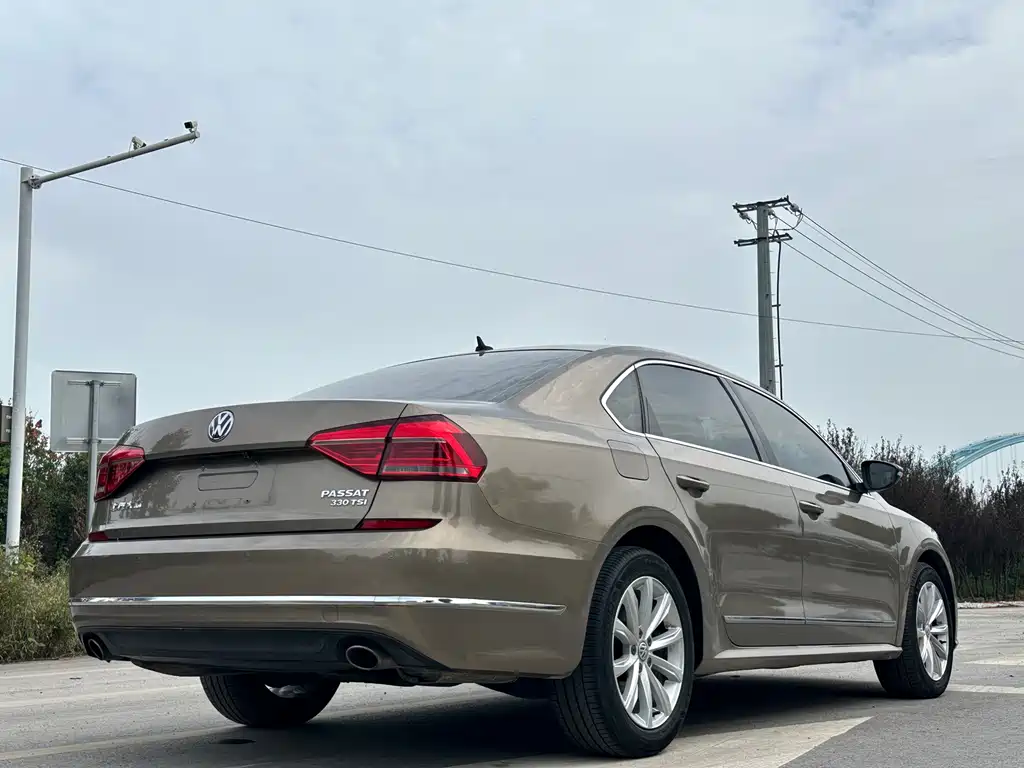 Volkswagen Passat — миниатюра 7