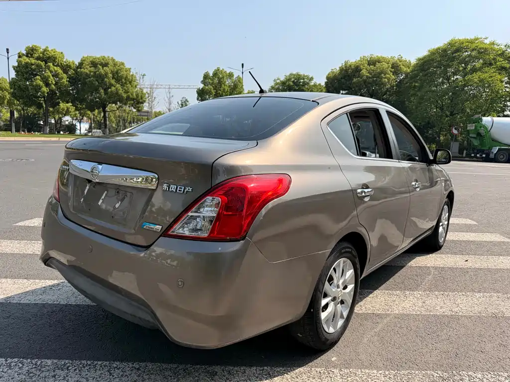 Nissan Sunny 2015 1.5XE CVT Comfort