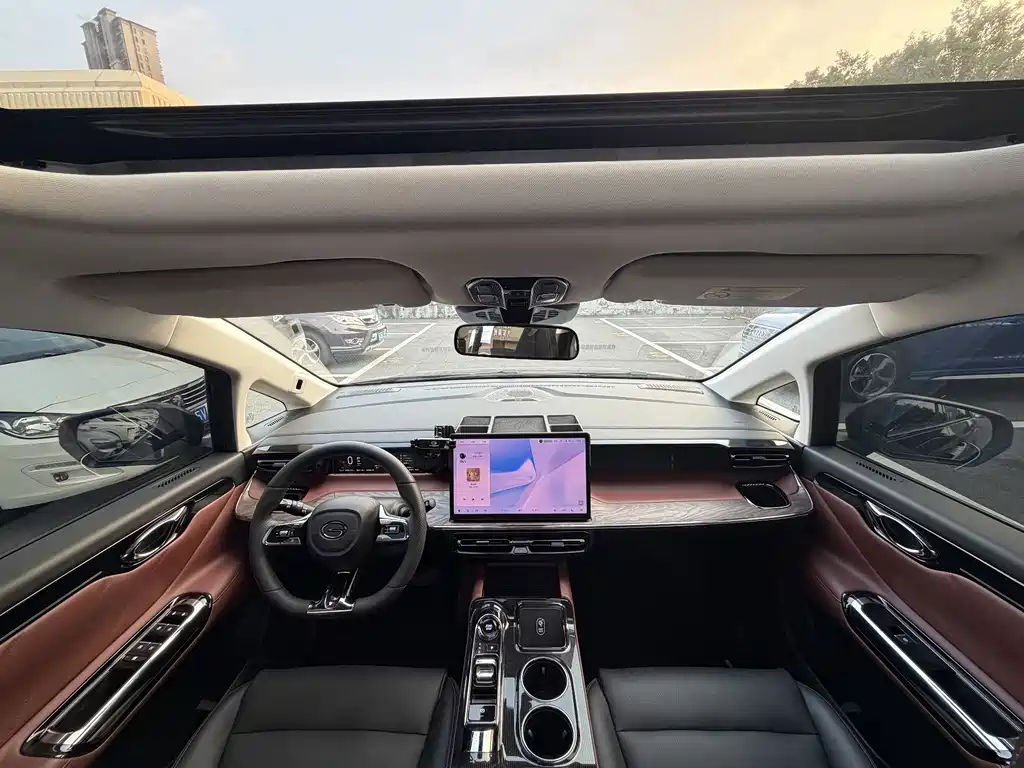 GAC Motor Trumpchi E8 PHEV — миниатюра 15
