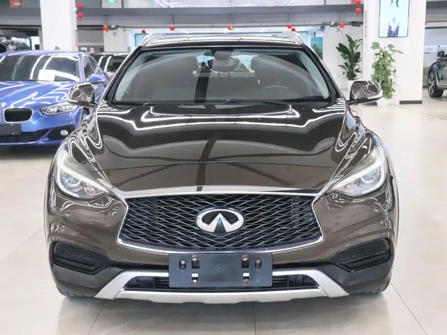 Infiniti QX30 — миниатюра 2