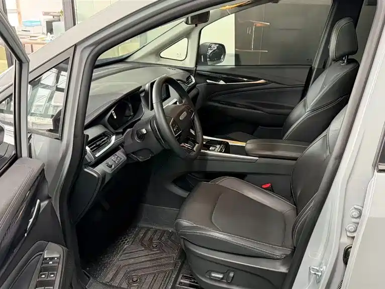 Maxus G50 2023 PLUS 1.5T AT