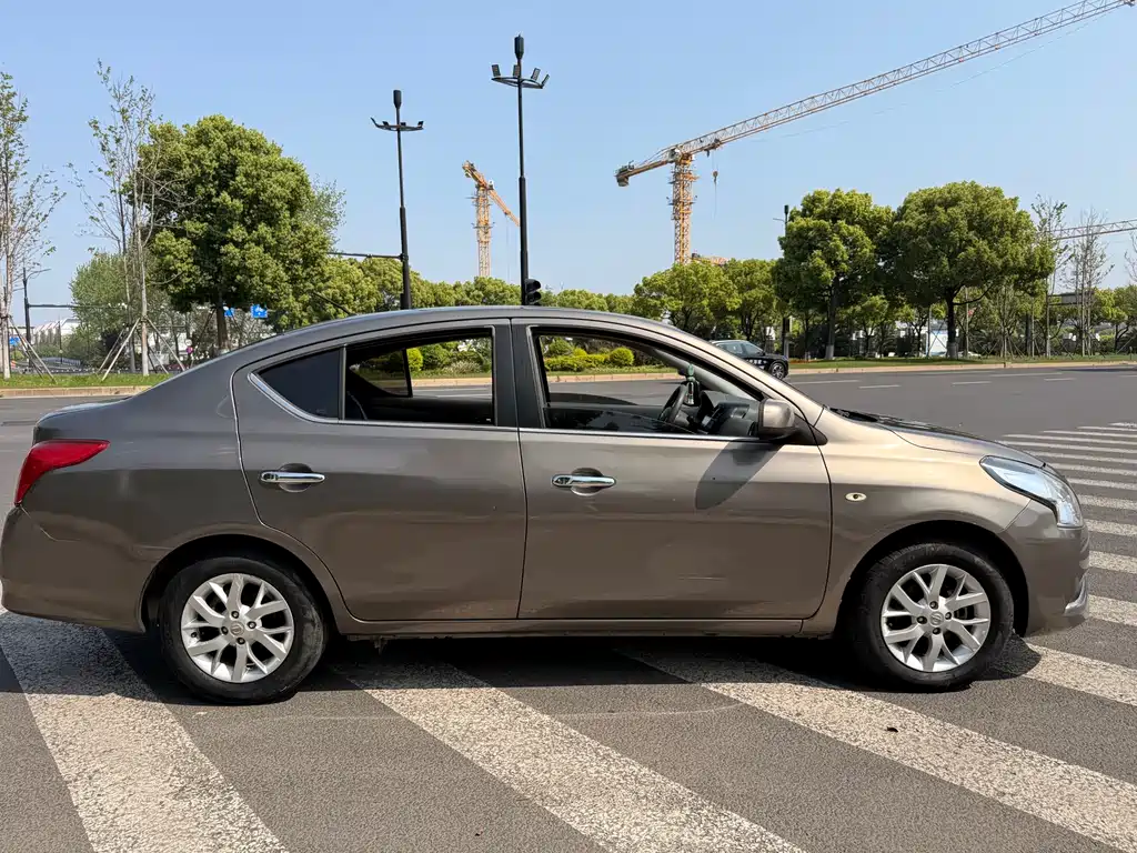 Nissan Sunny 2015 1.5XE CVT Comfort
