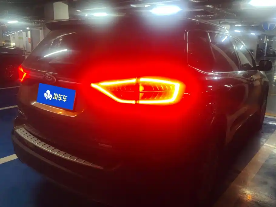 Ford Edge — миниатюра 3
