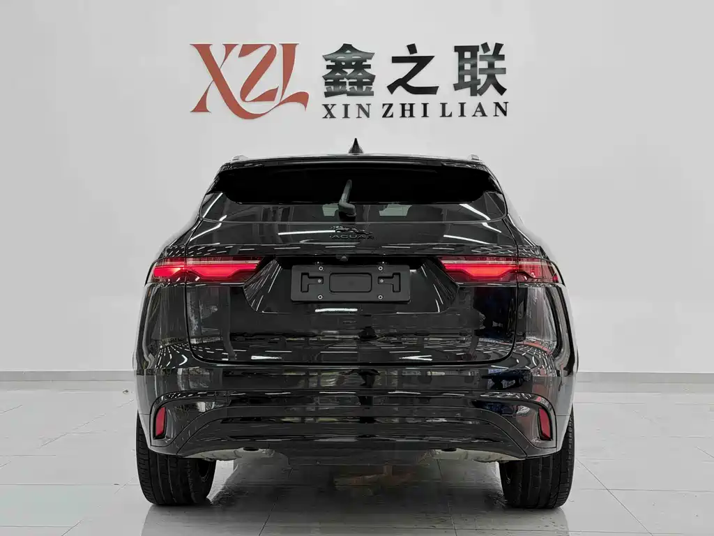 Jaguar F-Pace — фотографии объявления, Фото 7