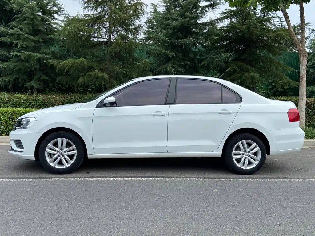 Volkswagen Jetta — миниатюра 19