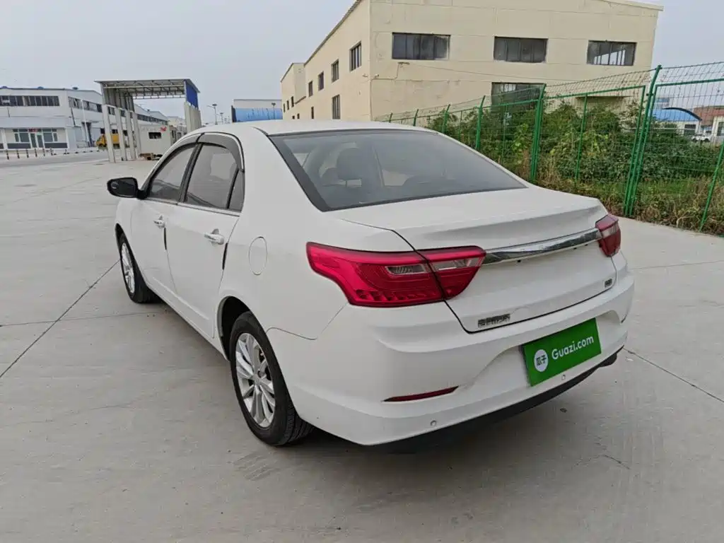Geely Vision — миниатюра 5