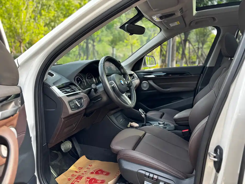 BMW X1 2022 sDrive25Li Lead