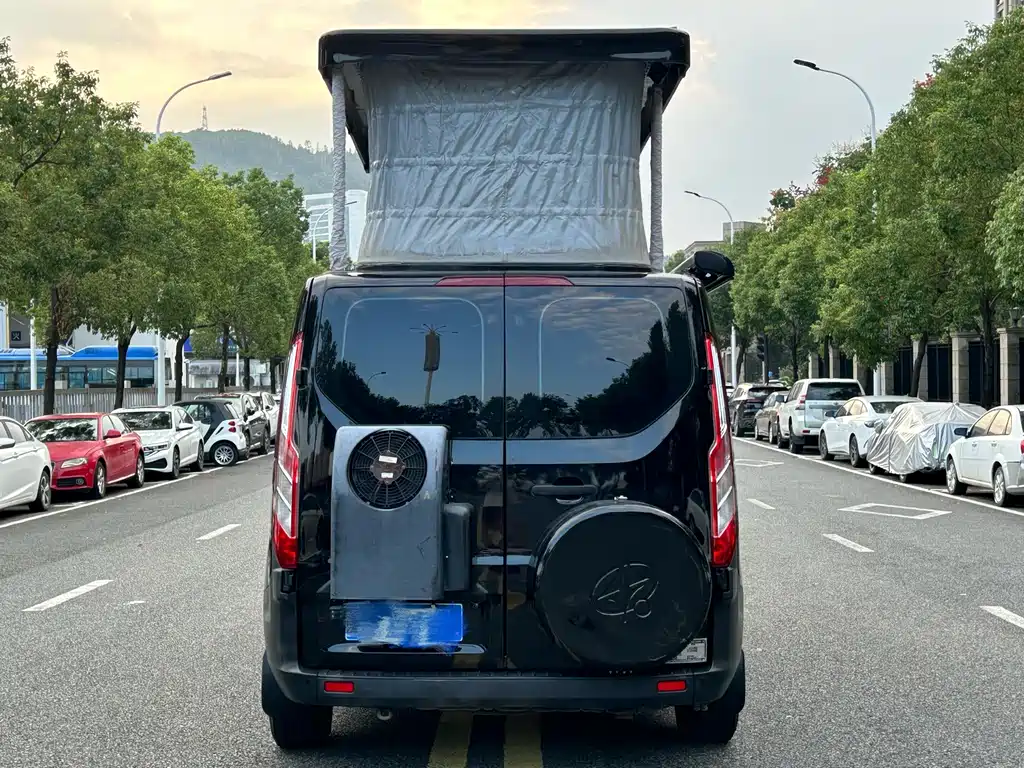 Ford Transit — миниатюра 5