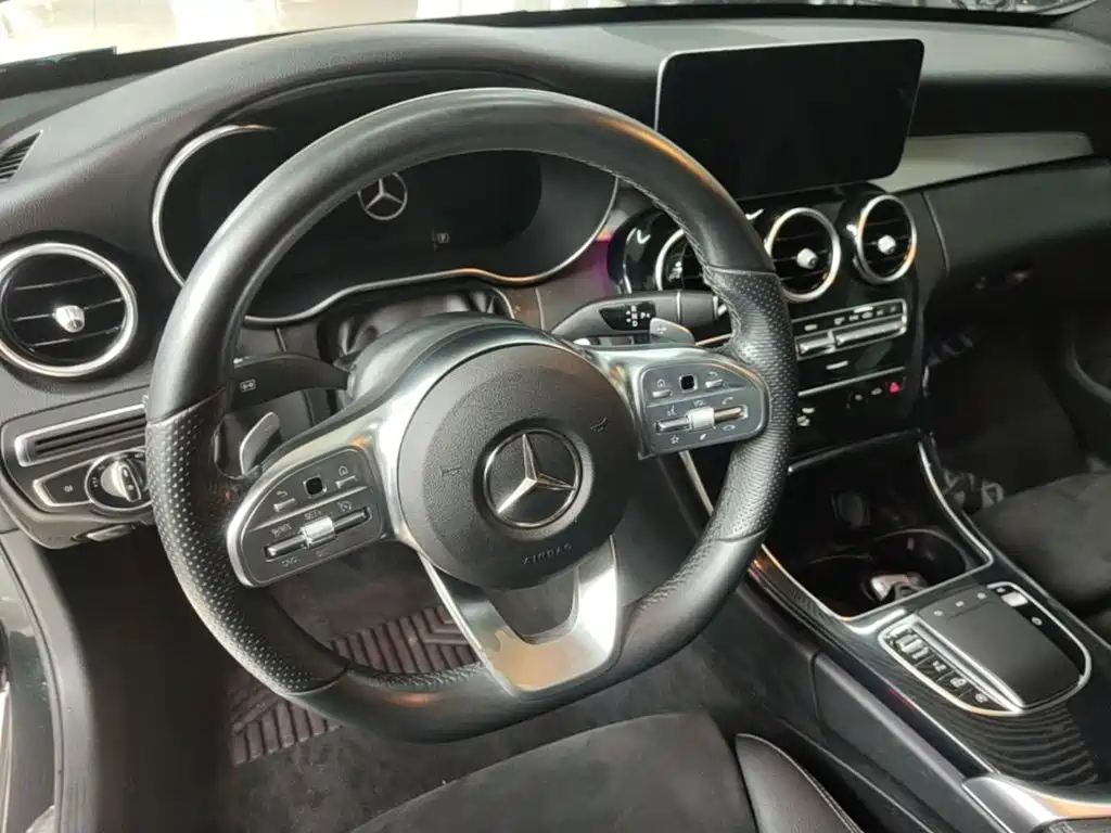 Mercedes-Benz C-Class — миниатюра 11