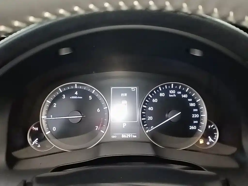 Lexus ES — миниатюра 12