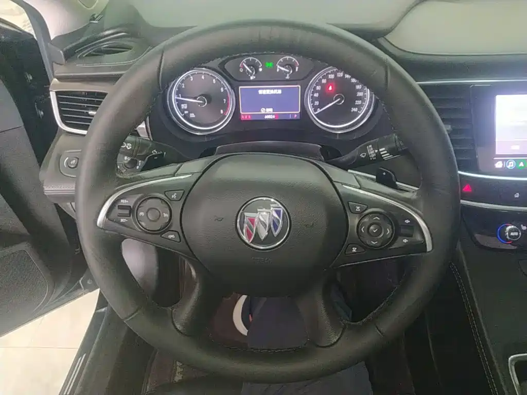 Buick LaCrosse — миниатюра 11
