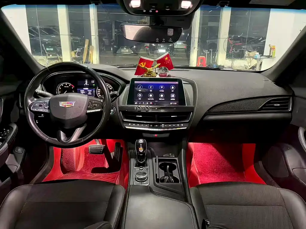 Cadillac CT5 — миниатюра 6
