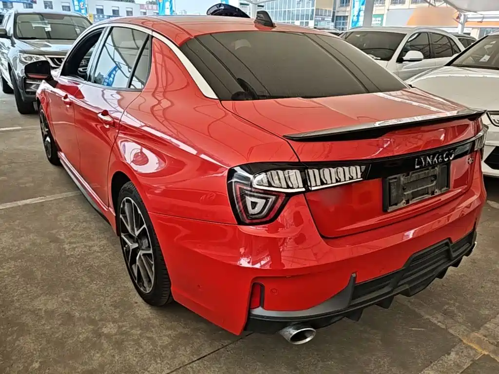 Lynk & Co 03 — миниатюра 5