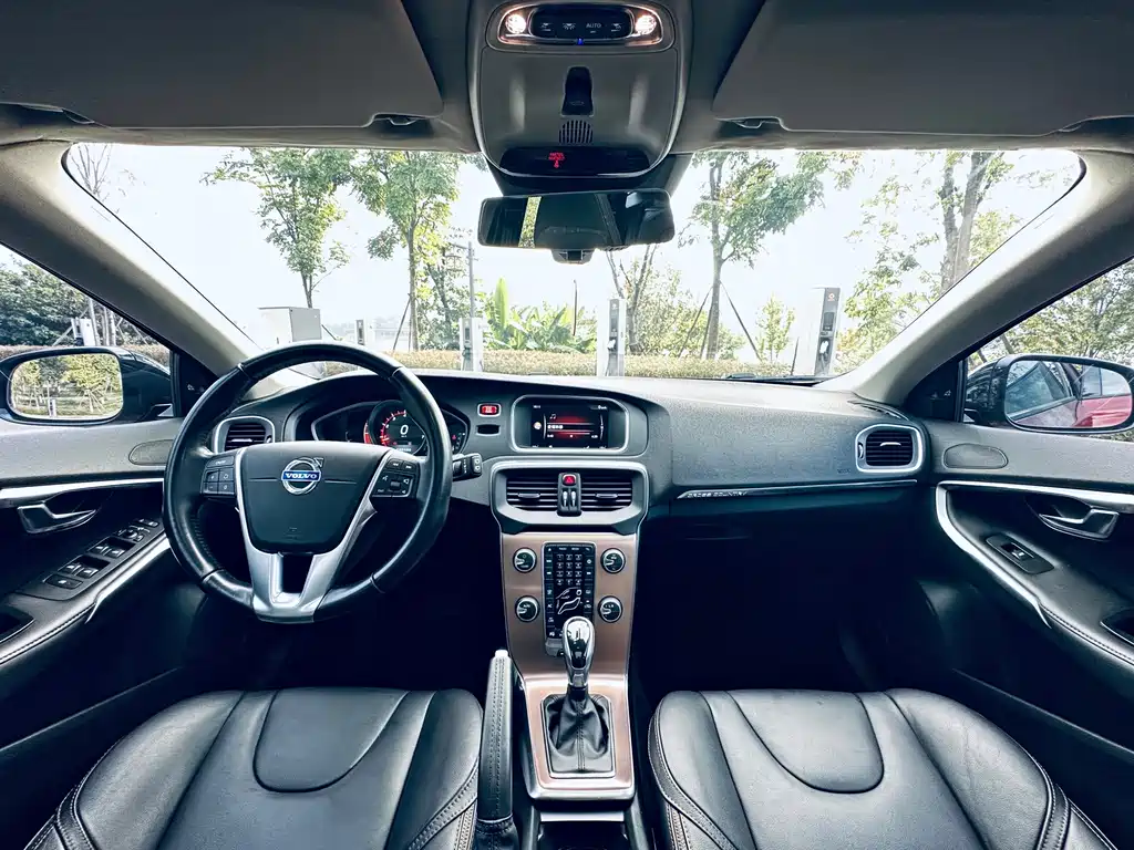 Volvo V40 — миниатюра 5