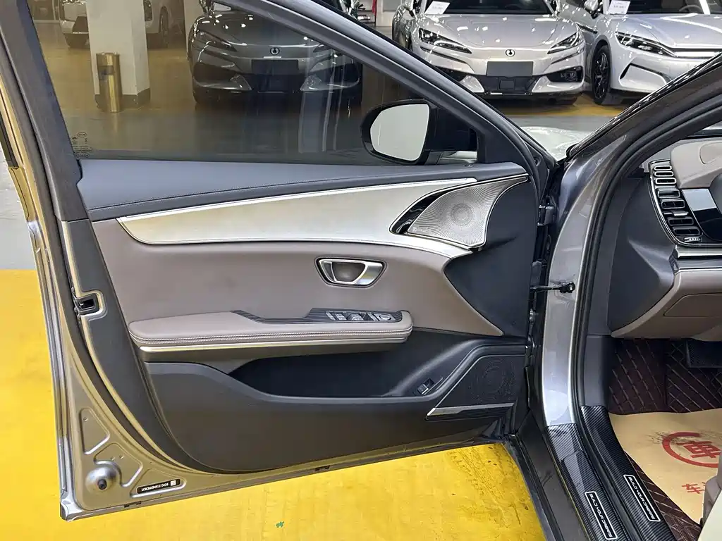 BYD Han — миниатюра 5