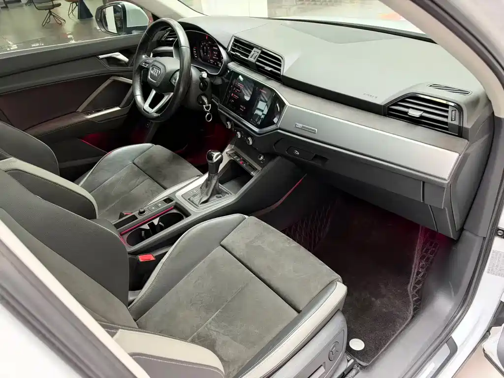 Audi Q3 — миниатюра 18
