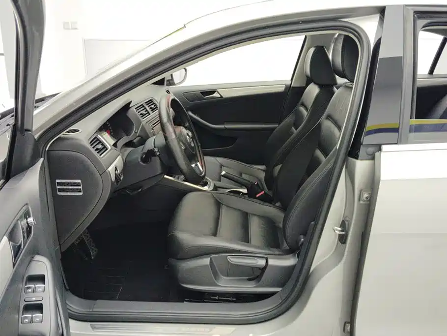 Volkswagen Sagitar — миниатюра 9
