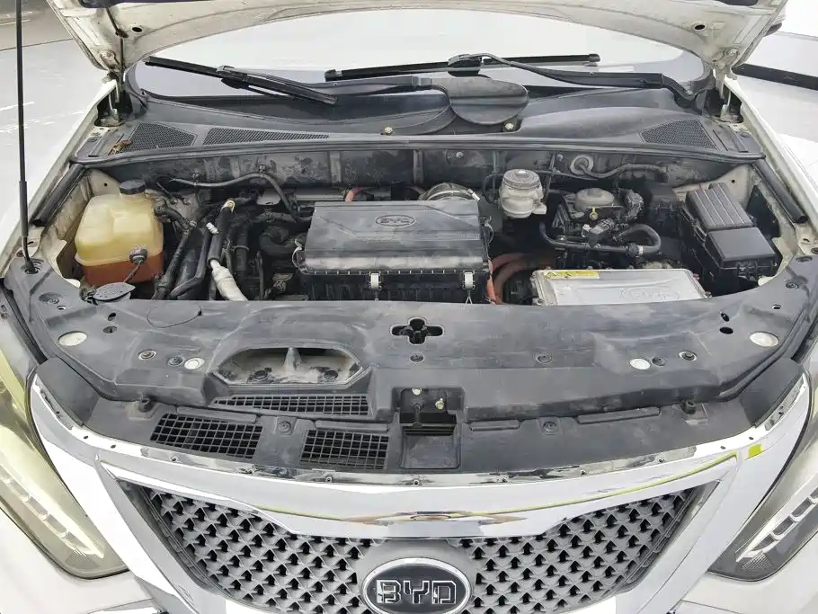 BYD Tang New Energy — миниатюра 10