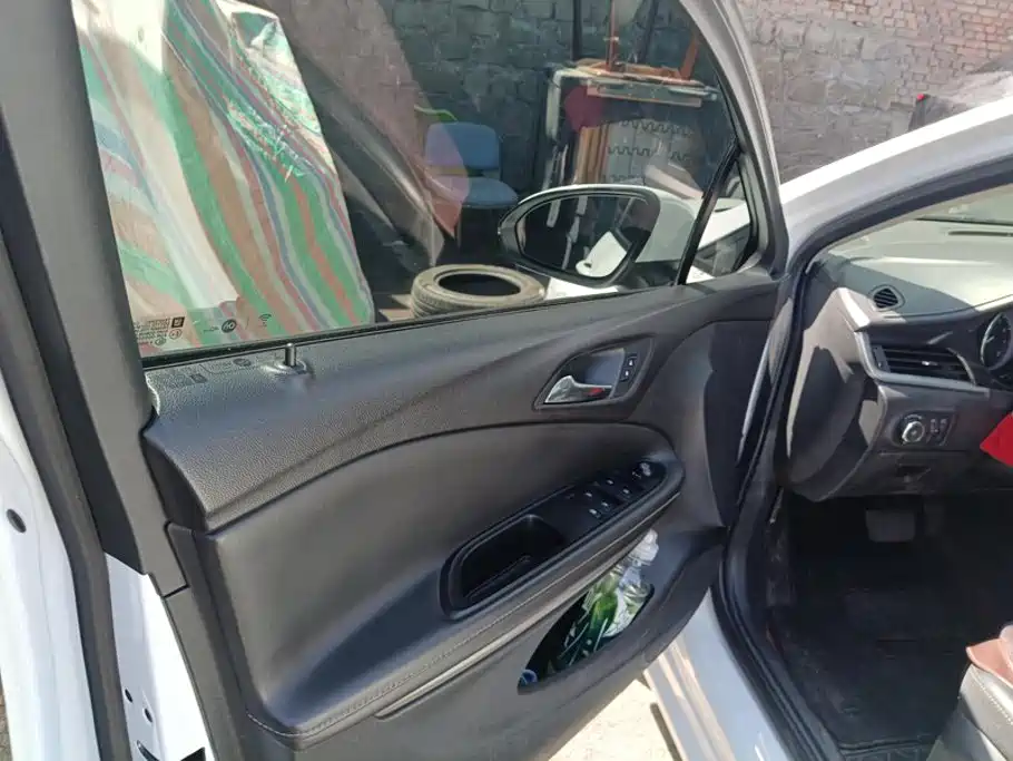 Buick Verano — миниатюра 7