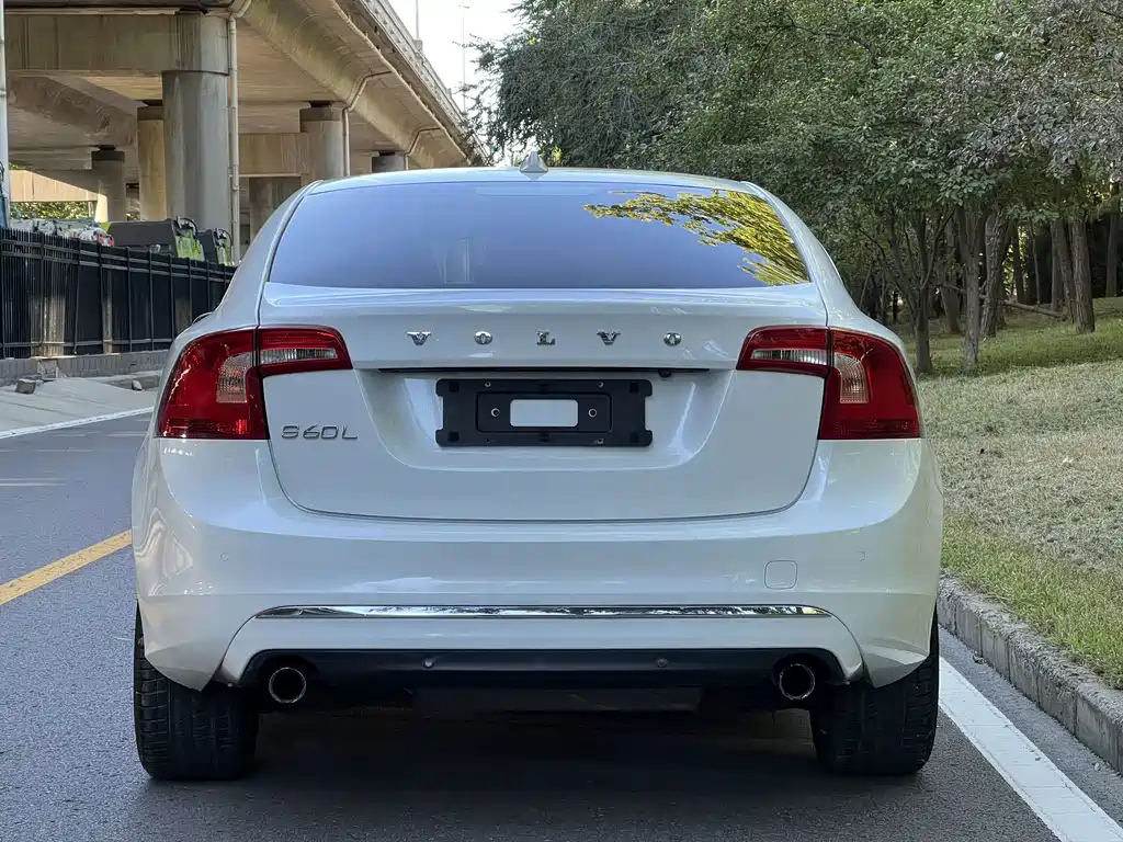 Volvo S60 — миниатюра 9