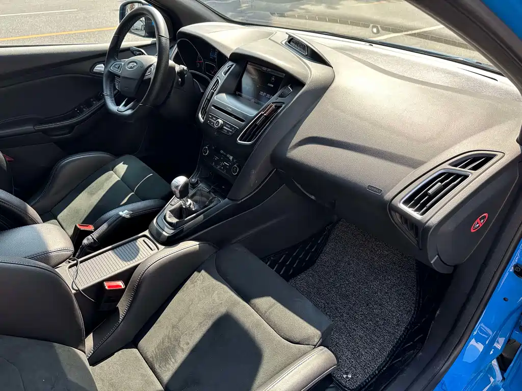 Ford Focus (Import) — миниатюра 19