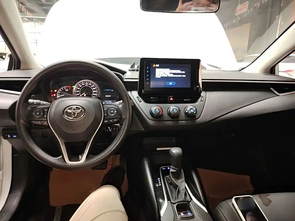 Toyota Corolla — миниатюра 10