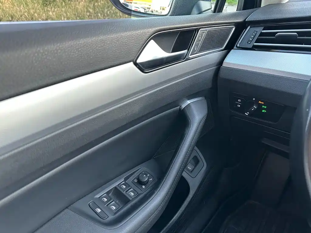 Volkswagen Viloran — миниатюра 23