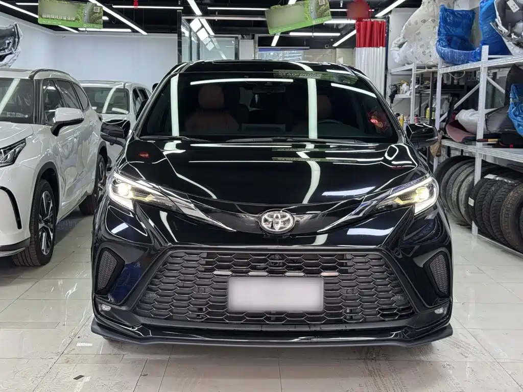 Toyota Granvia — миниатюра 25