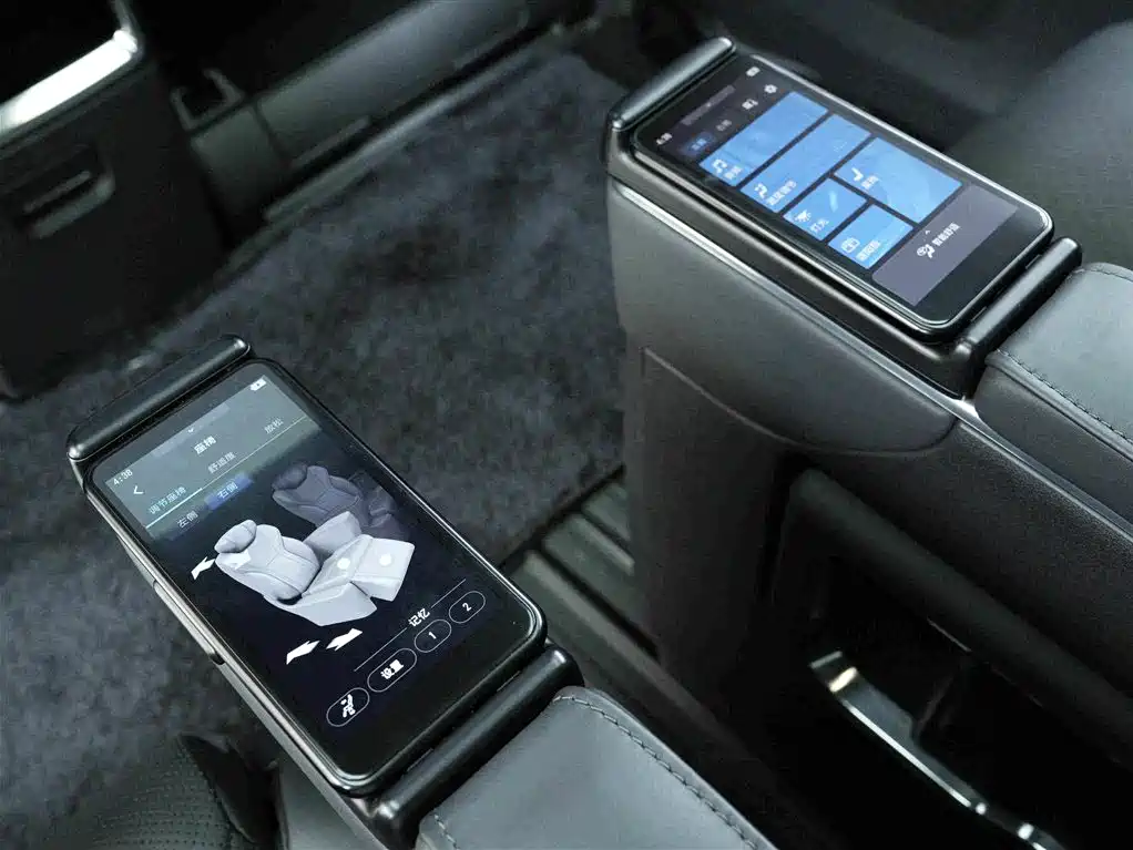Toyota Vellfire Crown Hybrid 2.5L Supreme Edition, фото 20