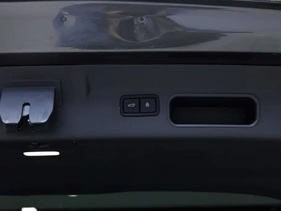 Li Auto Li ONE — миниатюра 34