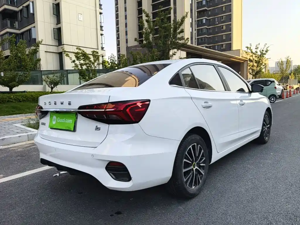 Roewe i5 — миниатюра 7