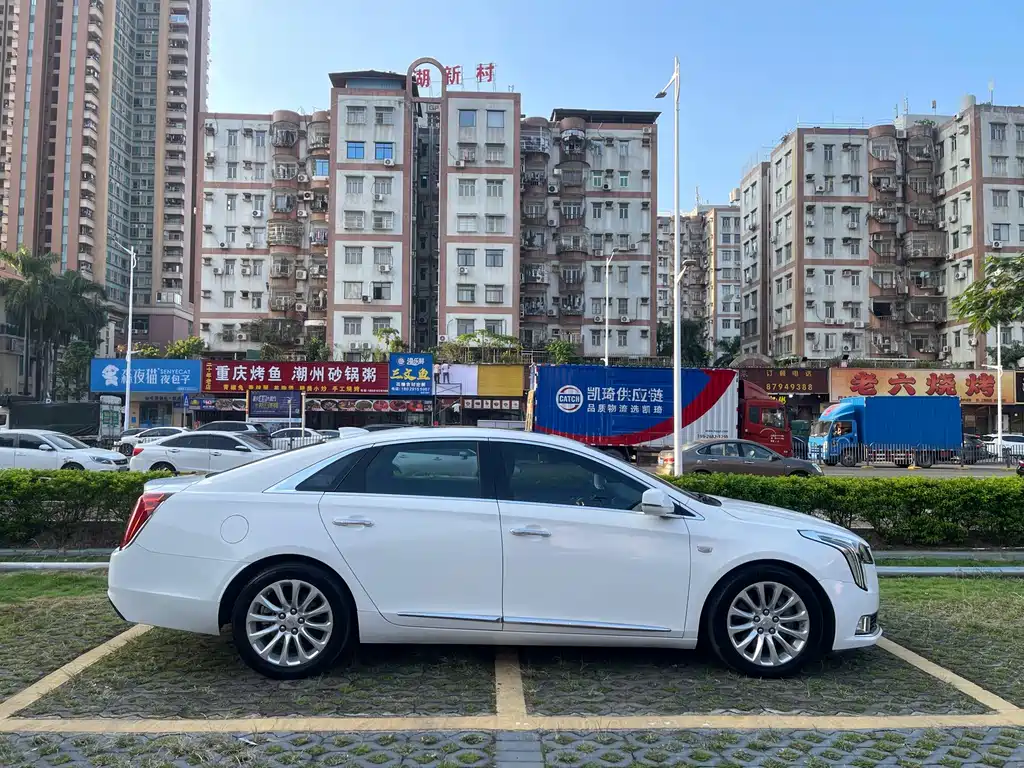 Cadillac XTS — миниатюра 7