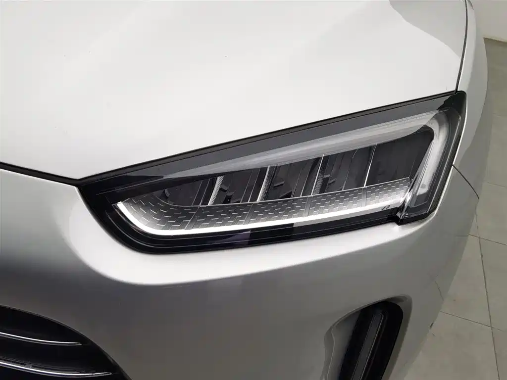 AITO ASK THE WORLD M5