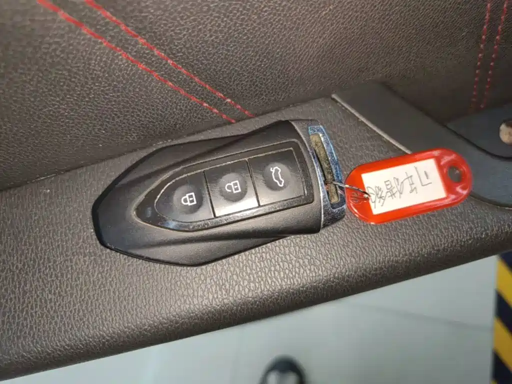 Leopaard Leopaard CS10 — миниатюра 9