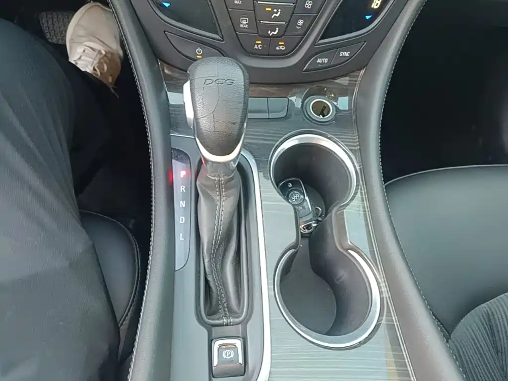 Buick Envision Plus — миниатюра 14