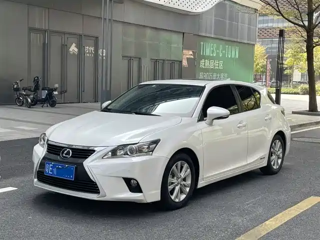 LEXUS CT 2016