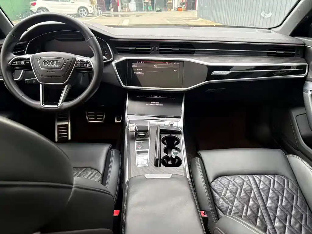 Audi A6L 2025 45 TFSI quattro
