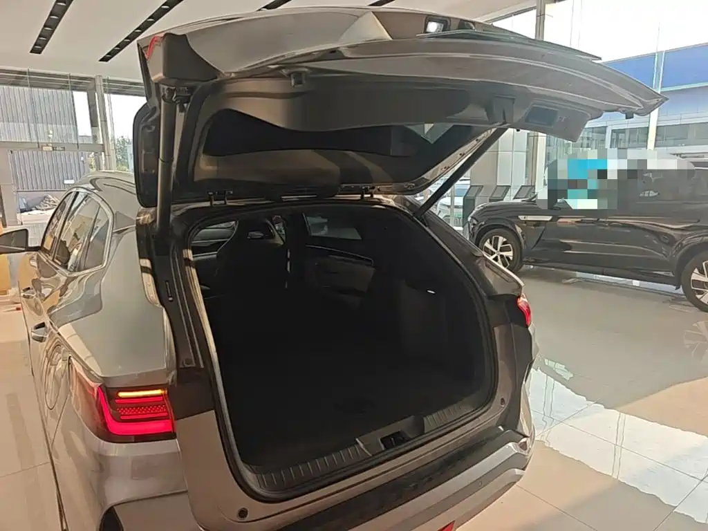 BYD PLUS New Energy — миниатюра 19