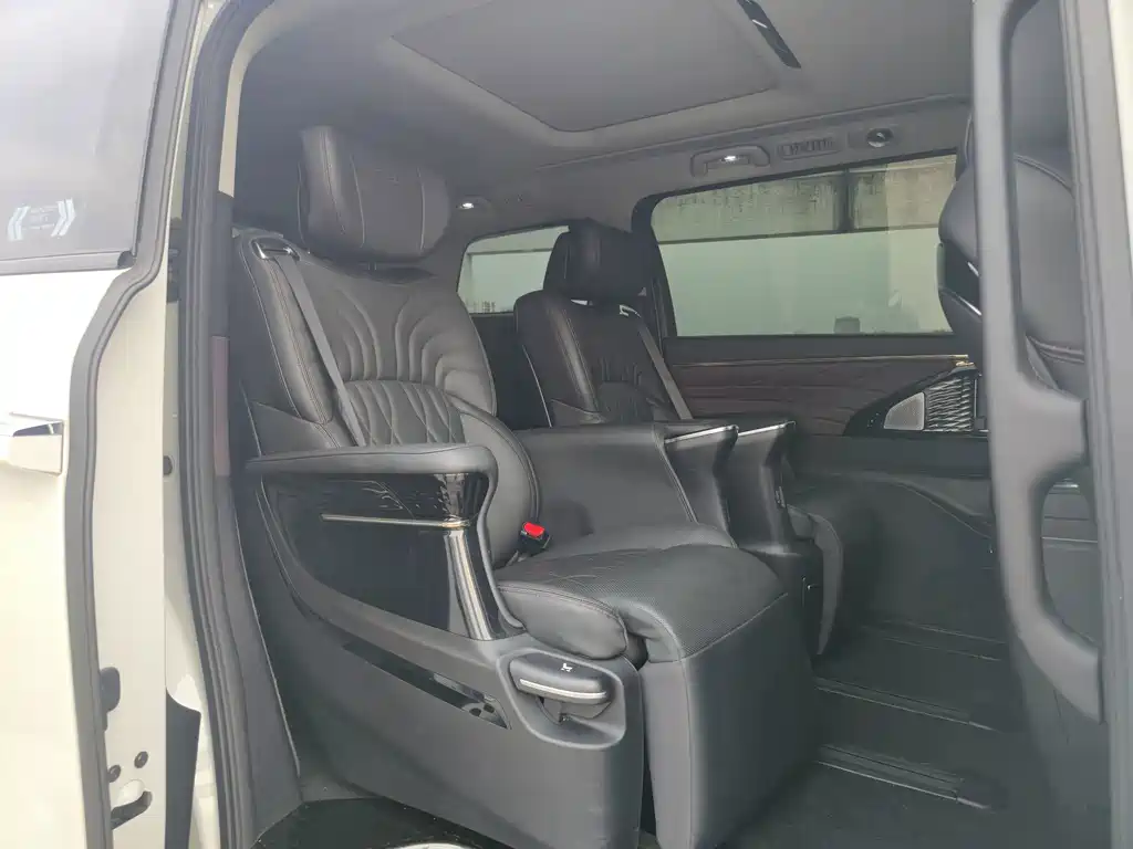 GAC Motor Trumpchi M8 — миниатюра 18