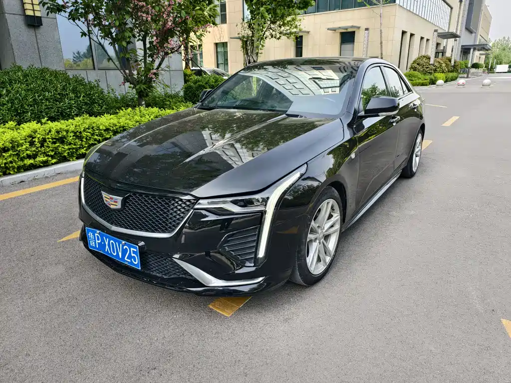 Cadillac CT4 2021
