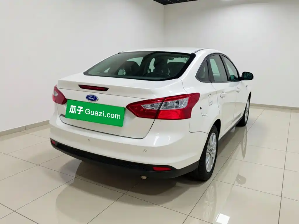 Ford Focus — миниатюра 6