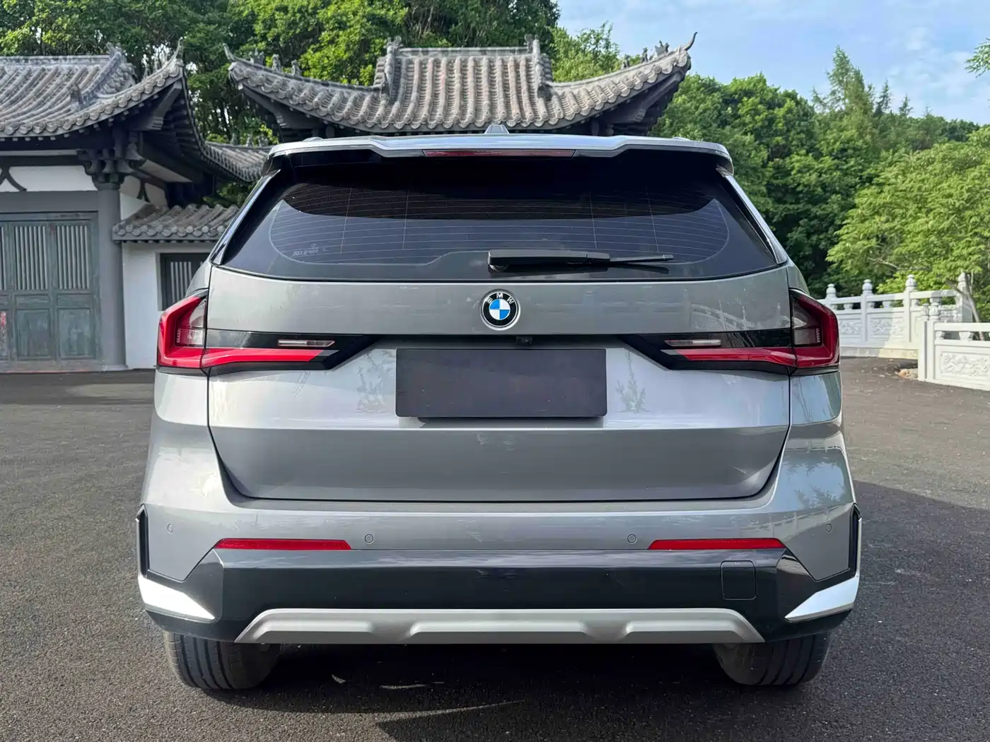 BMW X1 2023 Silver/gray из Китая
