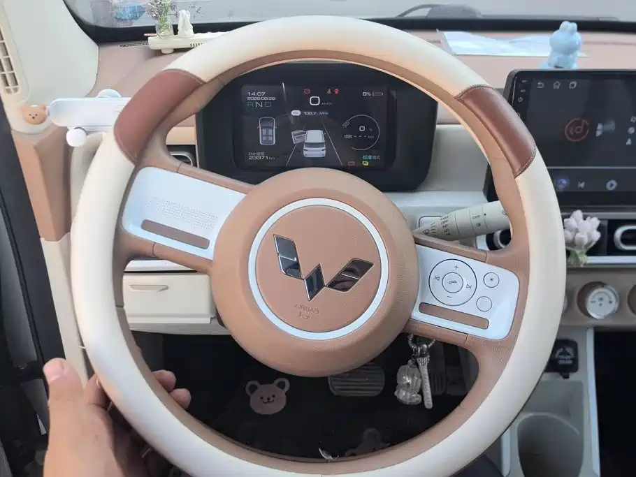 Wuling MINIEV — миниатюра 15