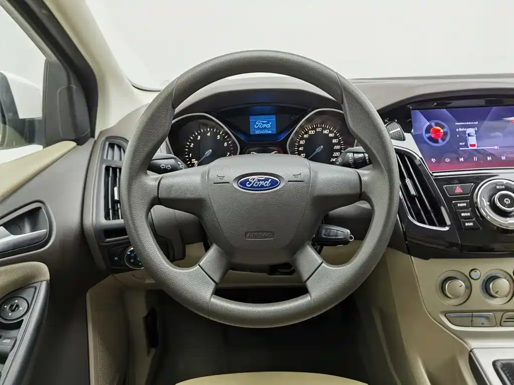 Ford Focus — миниатюра 11