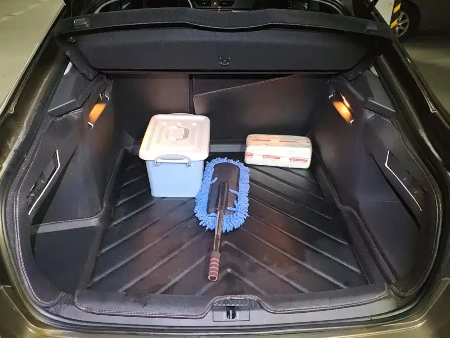 Skoda Superb — миниатюра 4