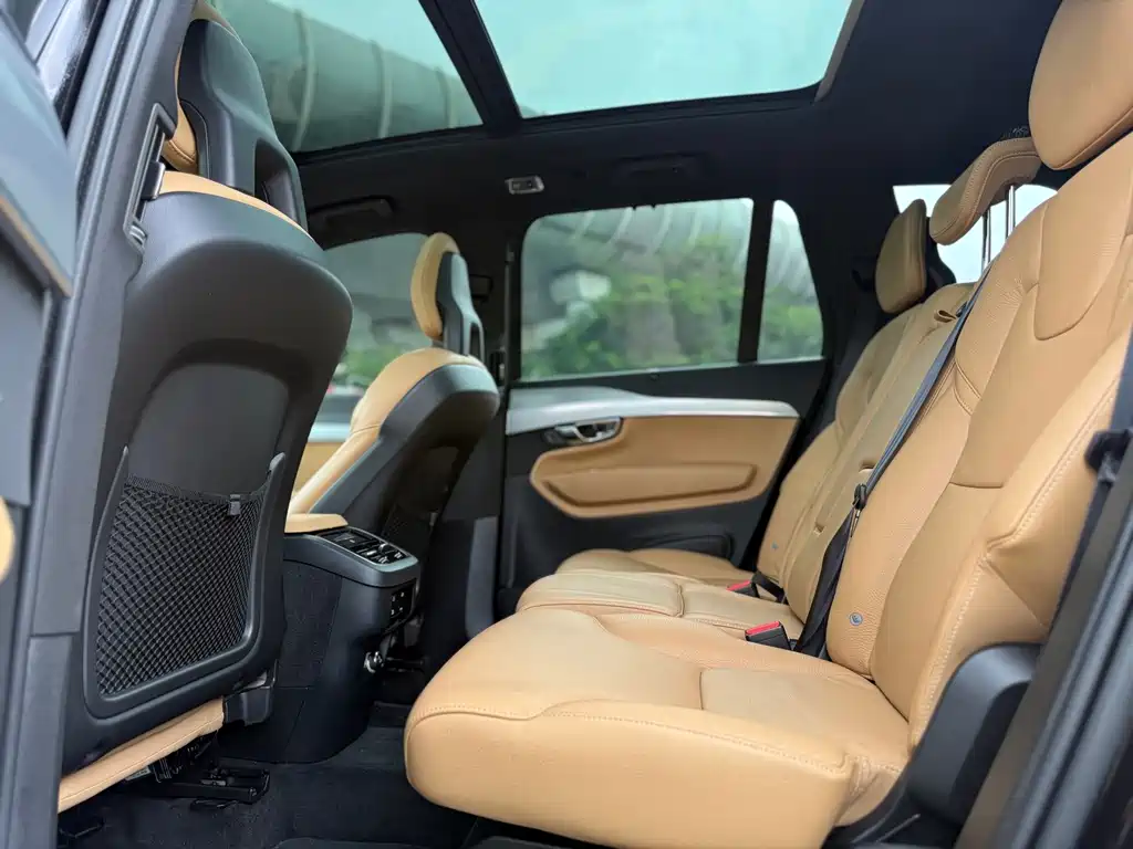 Volvo XC90 — миниатюра 18