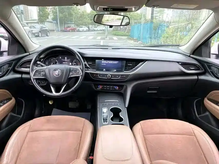 Buick Regal — миниатюра 7