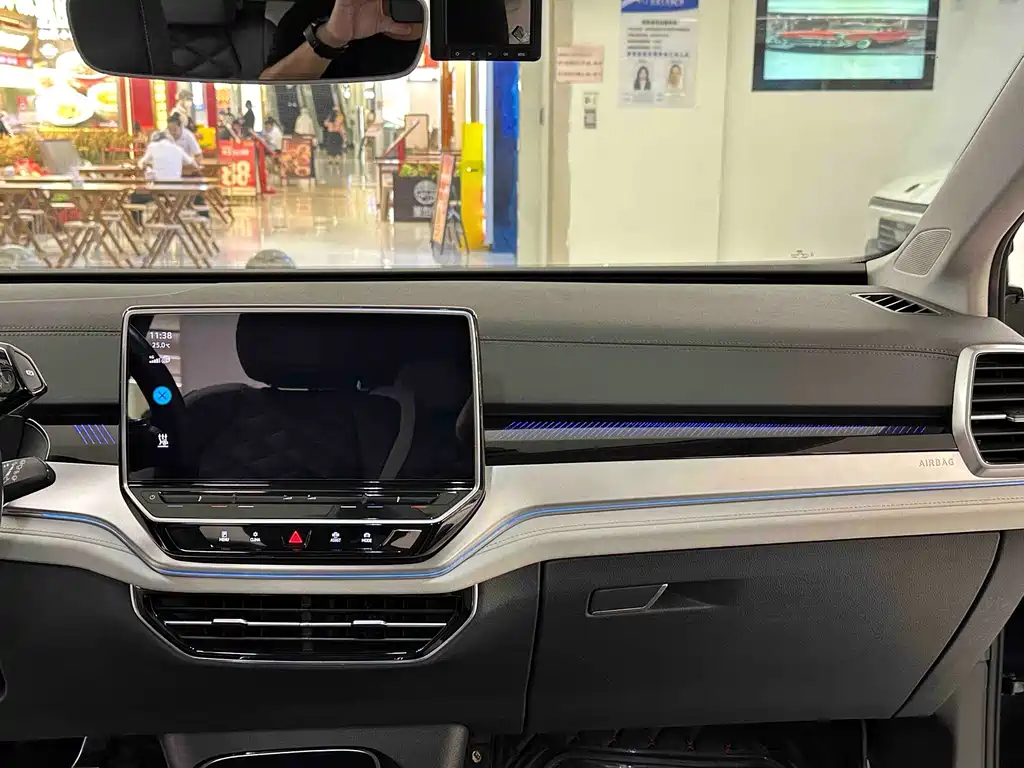 Volkswagen ID.6 Crozz — миниатюра 18