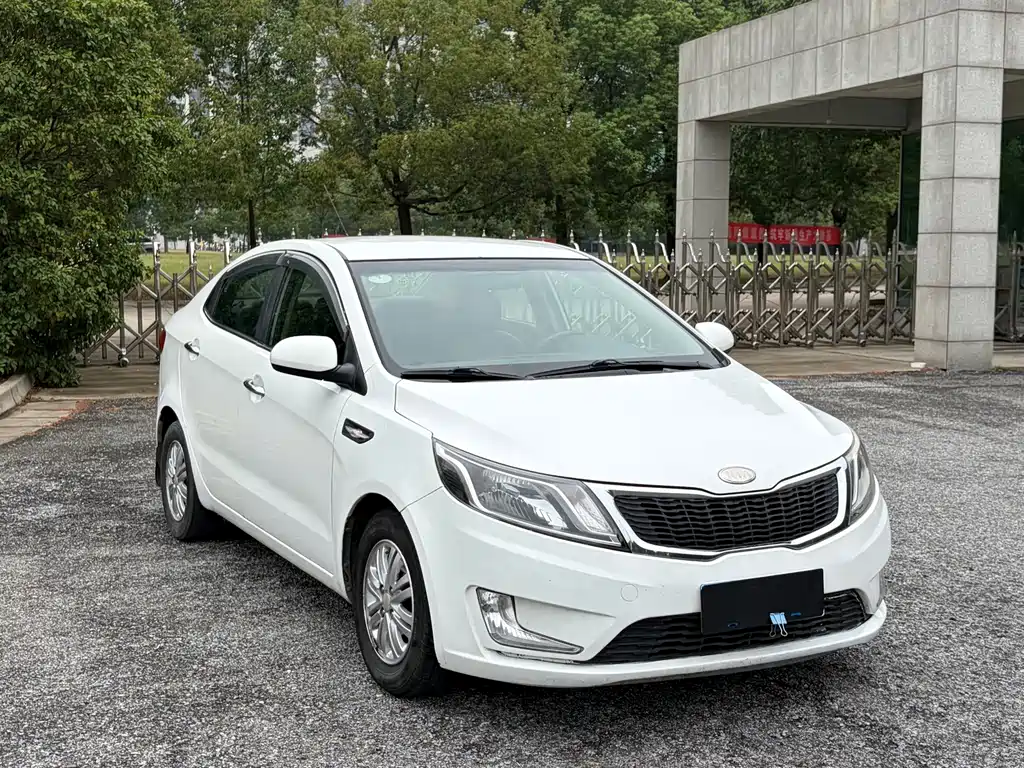 Kia K2 — миниатюра 3