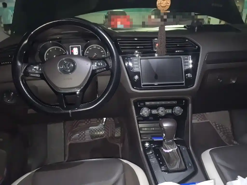 Volkswagen Tiguan L — миниатюра 13